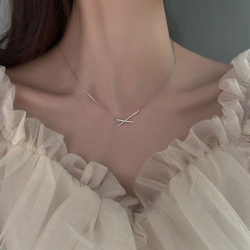 925 стерлингового серебра звено цепи с украшением в виде кристаллов крест ожерелье с подвеской в виде кулон рождественские украшения для жен... 
925 стерлингового серебра звено цепи с украшением в виде кристаллов крест ожерелье с подвеской в виде кулон рождественские украшения для жен...