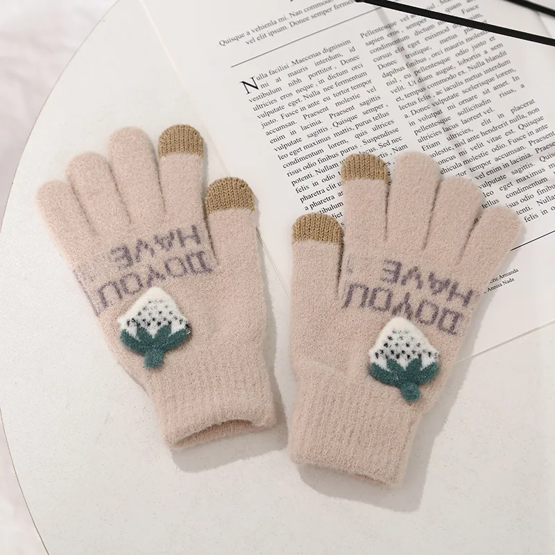 Fashion Multicolor Strawberry Printed High Quality Winter Cashmere Warm Gloves Fashion Autumn And Winter Women Gloves
Fashion Multicolor Strawberry Printed High Quality Winter Cashmere Warm Gloves Fashion Autumn And Winter Women Gloves