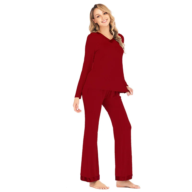 Pajamas Sexy V-neck Bathrobes New Women's Loose Home Clothes Simple Lingerie Female Long Sleeve Two-piece Suit Pijama Feminino
Pajamas Sexy V-neck Bathrobes New Women's Loose Home Clothes Simple Lingerie Female Long Sleeve Two-piece Suit Pijama Feminino