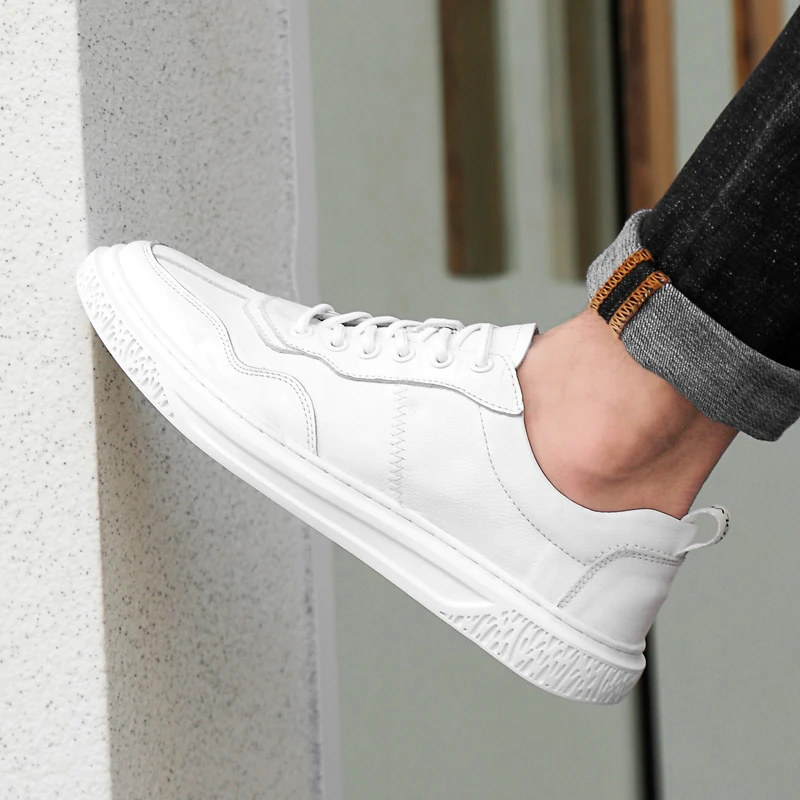 Men Casual Shoes fashion Genuine Leather Men Flats Soft Oxford Shoes lace up breathable Top Quality Outdoor Shoes Men Sneakers
Men Casual Shoes fashion Genuine Leather Men Flats Soft Oxford Shoes lace up breathable Top Quality Outdoor Shoes Men Sneakers