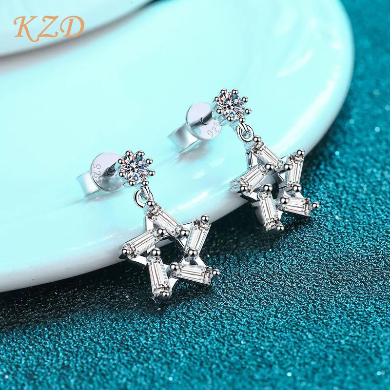 Ladies Romantic S925 Sterling Silver Inlaid 0.2 Carat Moissanite Earrings Birthday Anniversary Gift
Ladies Romantic S925 Sterling Silver Inlaid 0.2 Carat Moissanite Earrings Birthday Anniversary Gift