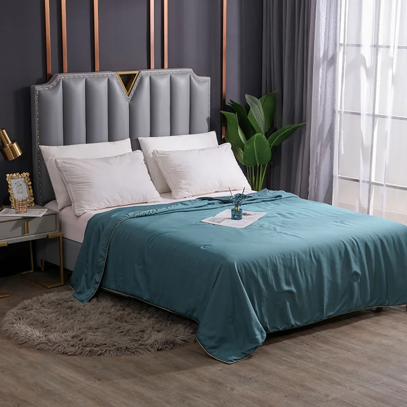 Washable summer cool quilt 100 mulberry silk quilt Tencel fabric air-conditioning quilt
Washable summer cool quilt 100 mulberry silk quilt Tencel fabric air-conditioning quilt