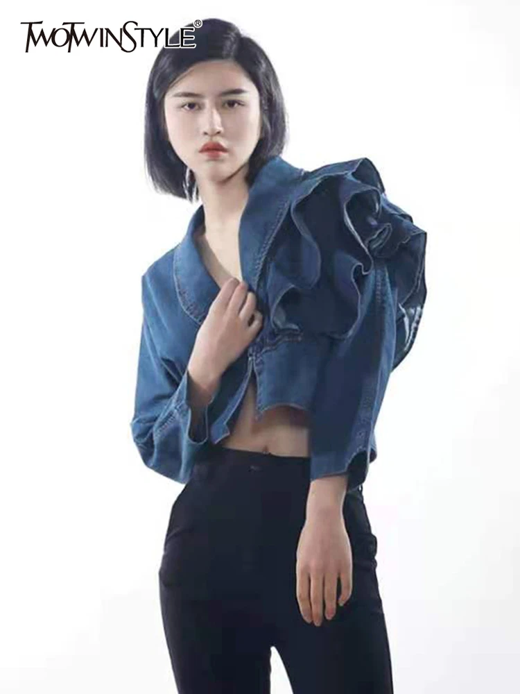 TWOTWINSTYLE Casual Denim Blouses For Women V Neck Loose Long Sleeve Patchwork Ruffle Trim Open Stitch Female 2022 Spring Style
TWOTWINSTYLE Casual Denim Blouses For Women V Neck Loose Long Sleeve Patchwork Ruffle Trim Open Stitch Female 2022 Spring Style