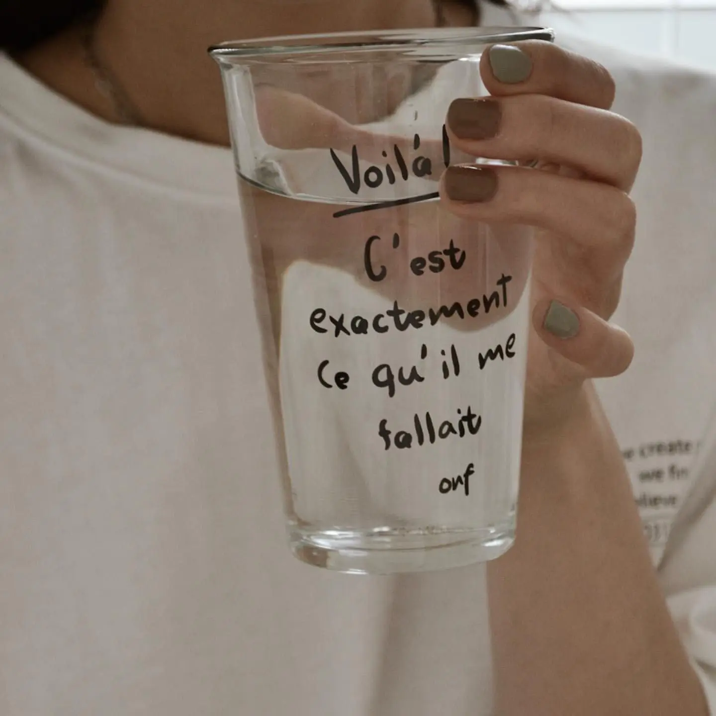 Glass Cup Visual Effect Full Score Vlog Shooting Simple French Letter Milk Cup Coffee Cup Large Capacity Mug
Glass Cup Visual Effect Full Score Vlog Shooting Simple French Letter Milk Cup Coffee Cup Large Capacity Mug