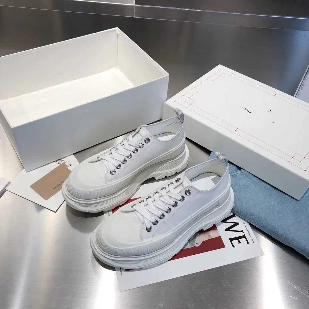New Arrivial Thick-soled Canvas Woman Shoes All-match Round-toe Lace-Up Height-increasing Spring Autumn Casual Shoes Black White
New Arrivial Thick-soled Canvas Woman Shoes All-match Round-toe Lace-Up Height-increasing Spring Autumn Casual Shoes Black White