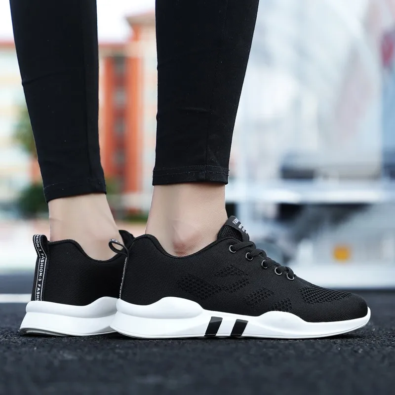 Hot Spring And Autumn Fashion Ladies Lightweight Casual Shoes Women Flat Sneakers Lace-up Breathable Mesh Outdoor Jogging Shoes
Hot Spring And Autumn Fashion Ladies Lightweight Casual Shoes Women Flat Sneakers Lace-up Breathable Mesh Outdoor Jogging Shoes