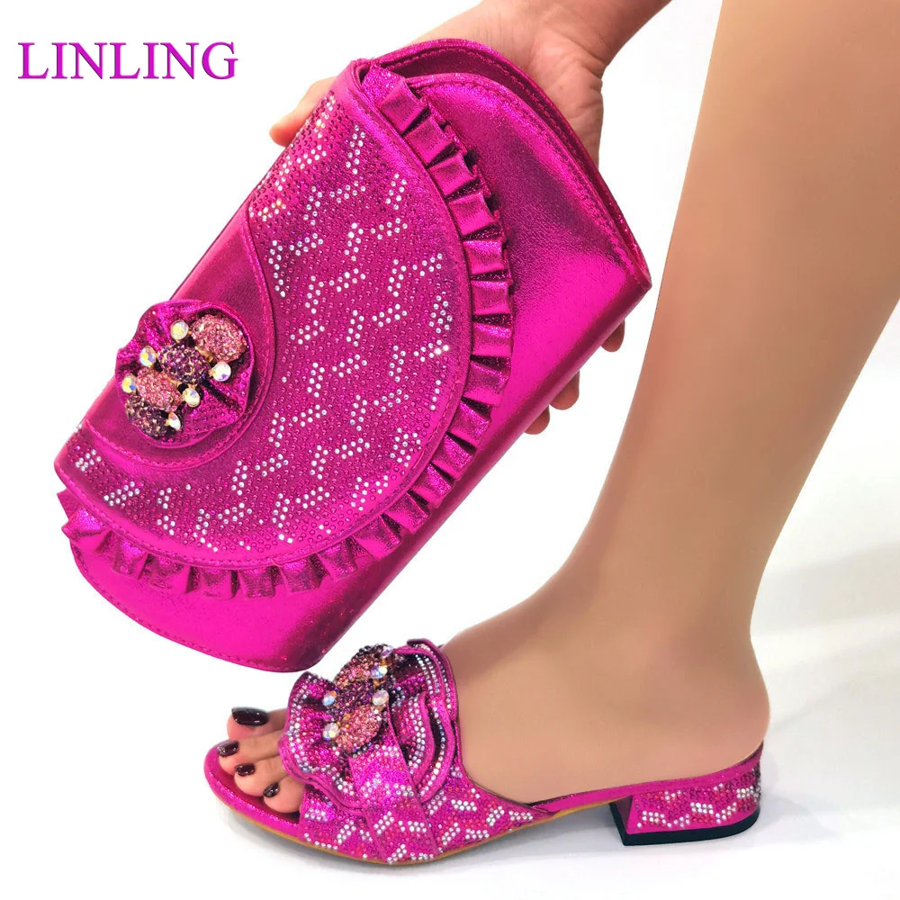 High Quality Decorate with Rhinestone Matching Shoes and Bag Set 2020 Spring New Design for Wedding Dress in Fuchsia Color
High Quality Decorate with Rhinestone Matching Shoes and Bag Set 2020 Spring New Design for Wedding Dress in Fuchsia Color