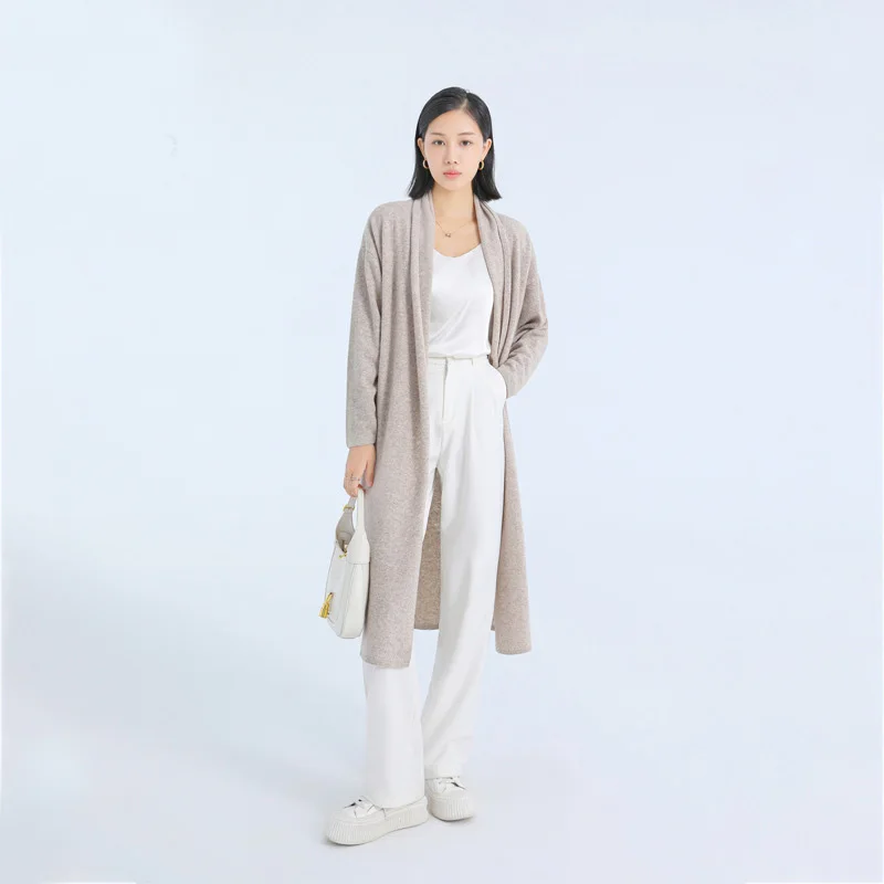 Вязаный свитер из мериносовой шерсти Женская одежда свободного размера 
Вязаный свитер из мериносовой шерсти Женская одежда свободного размера