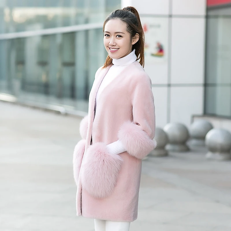 Женское зимнее пальто с длинным рукавом, теплое однобортное Свободное пальто из искусственного меха с V-образным вырезом, новая модель C 803 
Женское зимнее пальто с длинным рукавом, теплое однобортное Свободное пальто из искусственного меха с V-образным вырезом, новая модель C 803