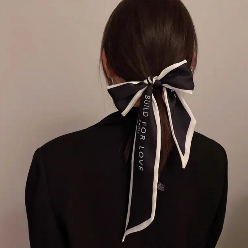 Multifunction Letter Silk Hair Ties Women Girl Letters Blind for Love Silk Scarf Hair Accessories for Gift Party
Multifunction Letter Silk Hair Ties Women Girl Letters Blind for Love Silk Scarf Hair Accessories for Gift Party