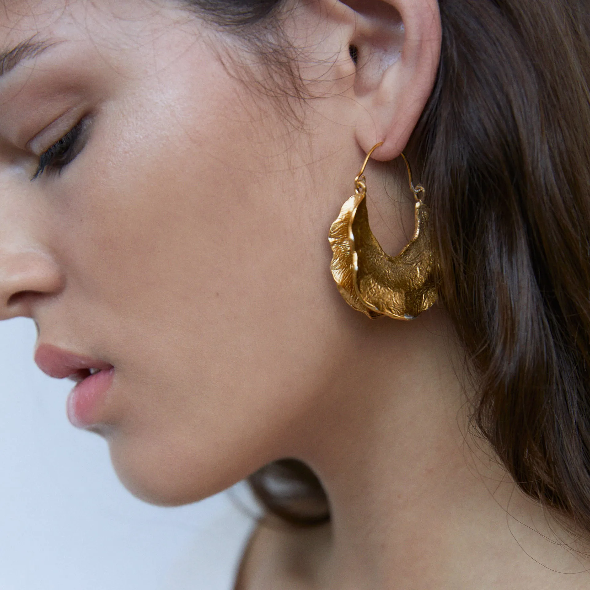 Vedawas ZA Stylish Circle DropEarrings For Women 2020 Classic Gold Silver Color Unusual Metal Earrings Trendy Gifts Jewelry
Vedawas ZA Stylish Circle DropEarrings For Women 2020 Classic Gold Silver Color Unusual Metal Earrings Trendy Gifts Jewelry