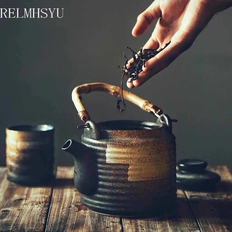 1PC RELMHSYU Japanese Style Retro Hand-painted Ceramic Large Capacity Water Tea Pot Home Hotel Restaurant Drinkware
1PC RELMHSYU Japanese Style Retro Hand-painted Ceramic Large Capacity Water Tea Pot Home Hotel Restaurant Drinkware
