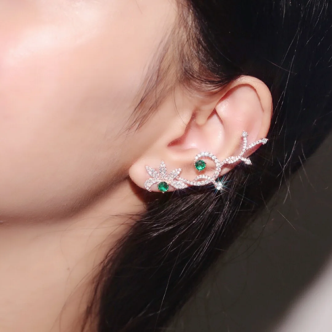 Brand 1:1 925 sterling silver butterfly flower earrings ladies cubic zirconia single cuffs ladies design party accessories 
Brand 1:1 925 sterling silver butterfly flower earrings ladies cubic zirconia single cuffs ladies design party accessories