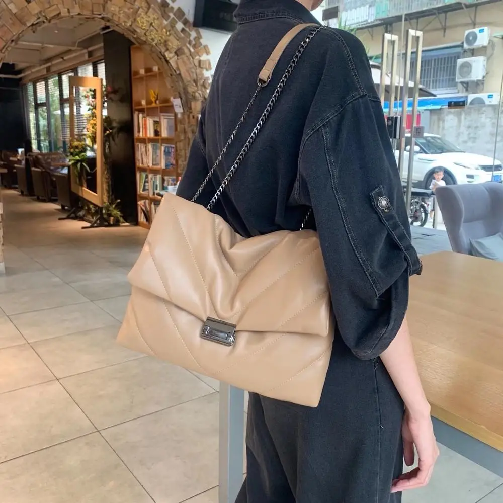 2021 Fashion Chains Hobos Women Shoulder Bags Designer Handbags Luxury Soft Pu Leather Crossbody Bag Large Tote Female Purses
2021 Fashion Chains Hobos Women Shoulder Bags Designer Handbags Luxury Soft Pu Leather Crossbody Bag Large Tote Female Purses