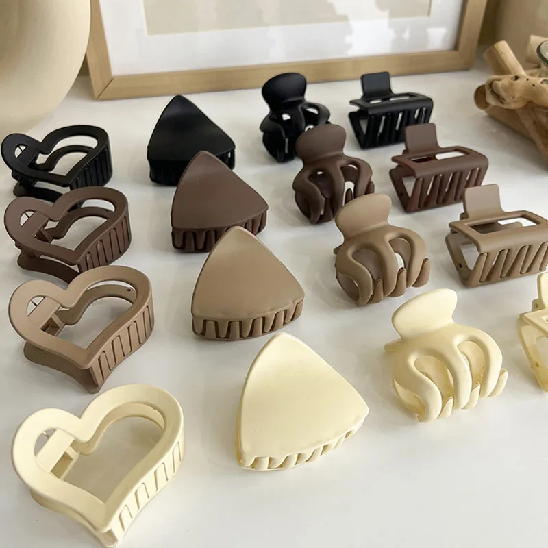 Sweet Solid Color Hair Clip for Women Girls Hair Claw Chic Barrettes Claw Crab Hairpins Styling Fashion Winter Hair Accessories
Sweet Solid Color Hair Clip for Women Girls Hair Claw Chic Barrettes Claw Crab Hairpins Styling Fashion Winter Hair Accessories