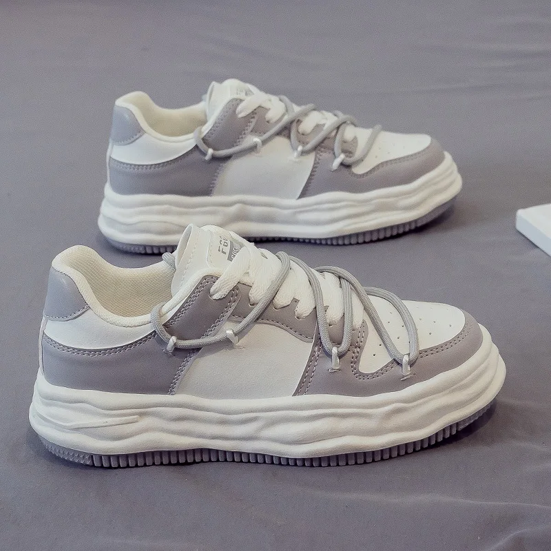 New Lightweight Damping Sneakers Women Board Shoes Lace-up Sports Shoes Comfortable Athletic Footwear Retro Vulcanized Sneakers
New Lightweight Damping Sneakers Women Board Shoes Lace-up Sports Shoes Comfortable Athletic Footwear Retro Vulcanized Sneakers