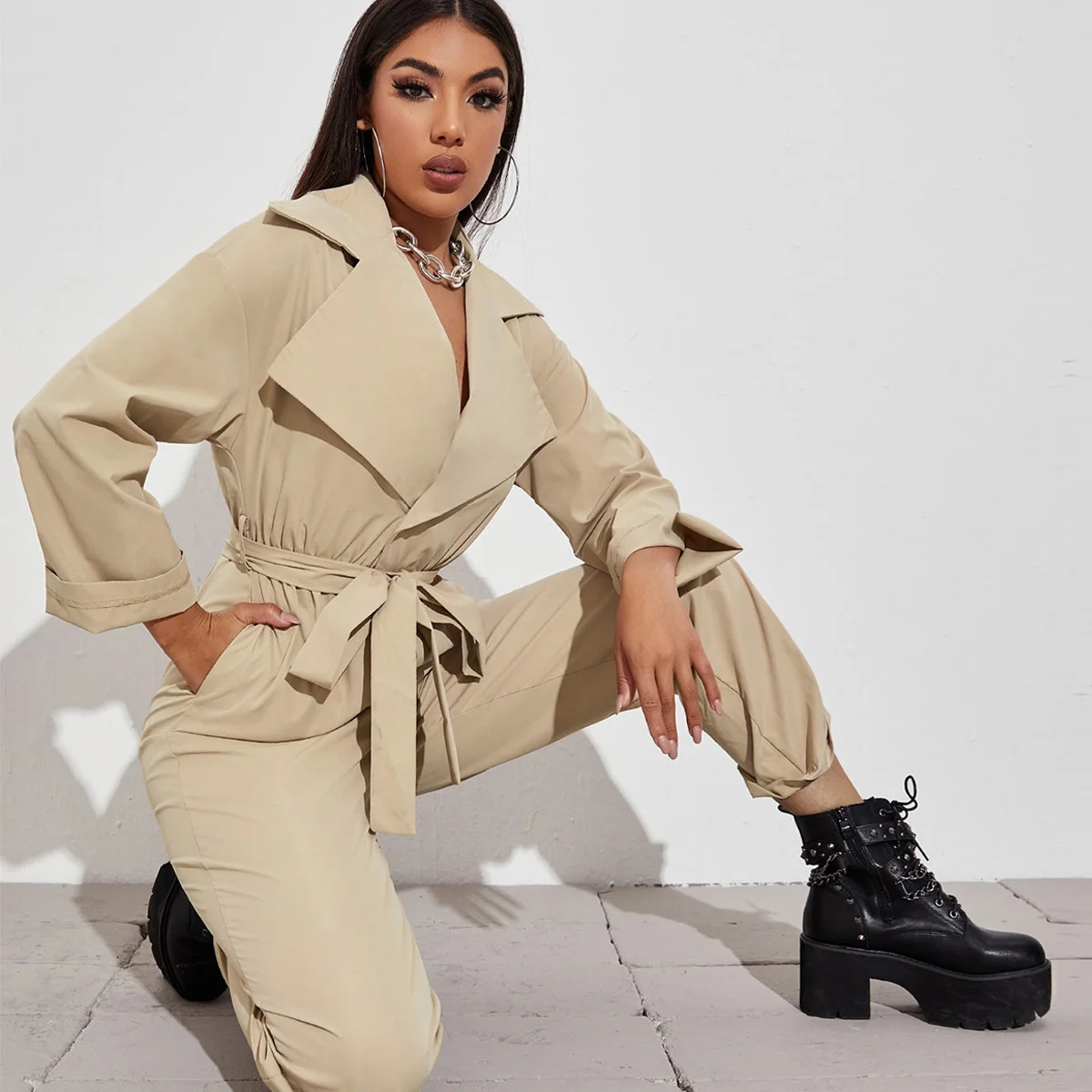 High 2021 Waist Slim Straight Tube Lace Up Jumpsuit Long Sleeve Casual Jumpsuit Women's Wear 2 Peice Set Women Matching Sets
High 2021 Waist Slim Straight Tube Lace Up Jumpsuit Long Sleeve Casual Jumpsuit Women's Wear 2 Peice Set Women Matching Sets