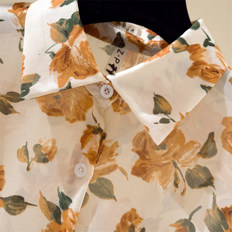 Female Shirt Vintage Floral Print Tops Long Sleeve Blusas Chiffon Blouse Women Loose Comfortable Beachwear Sunscreen Shirts
Female Shirt Vintage Floral Print Tops Long Sleeve Blusas Chiffon Blouse Women Loose Comfortable Beachwear Sunscreen Shirts