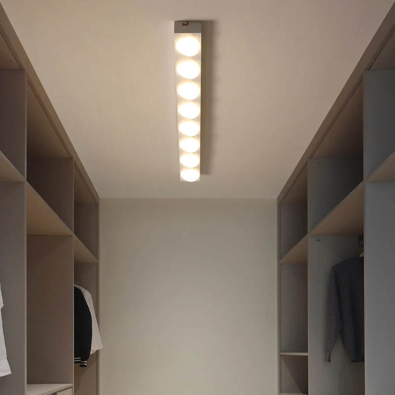 Aisle light corridor light simple and modern entrance hall creative living room entrance light balcony Nordic led ceiling light
Aisle light corridor light simple and modern entrance hall creative living room entrance light balcony Nordic led ceiling light