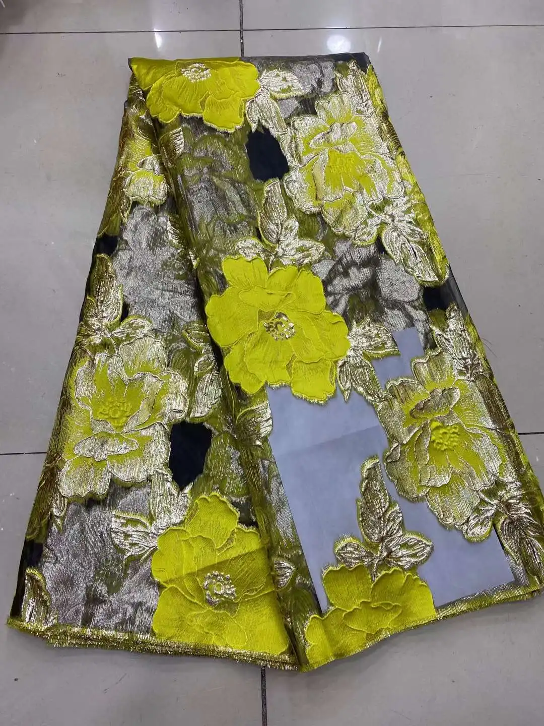 Beautiful Organza jacquard fabric African Nigeria style fabric for ladies' formal wear fabrics, evening dresses 5 yards
Beautiful Organza jacquard fabric African Nigeria style fabric for ladies' formal wear fabrics, evening dresses 5 yards