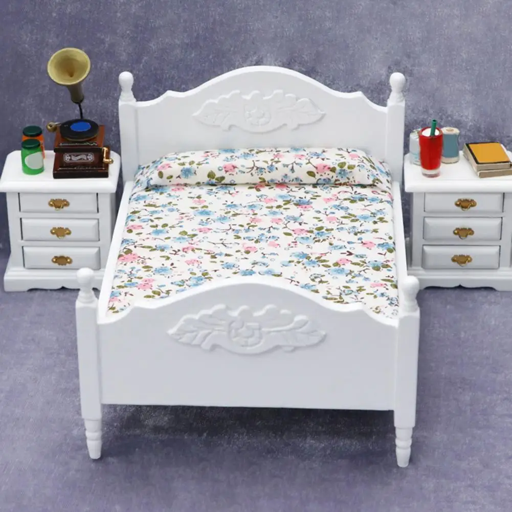 Delicate Miniature acessories Double Bed Flower Print Exquisite Doll Bed Dollhouse Mini Double Bed Doll house acessories
Delicate Miniature acessories Double Bed Flower Print Exquisite Doll Bed Dollhouse Mini Double Bed Doll house acessories