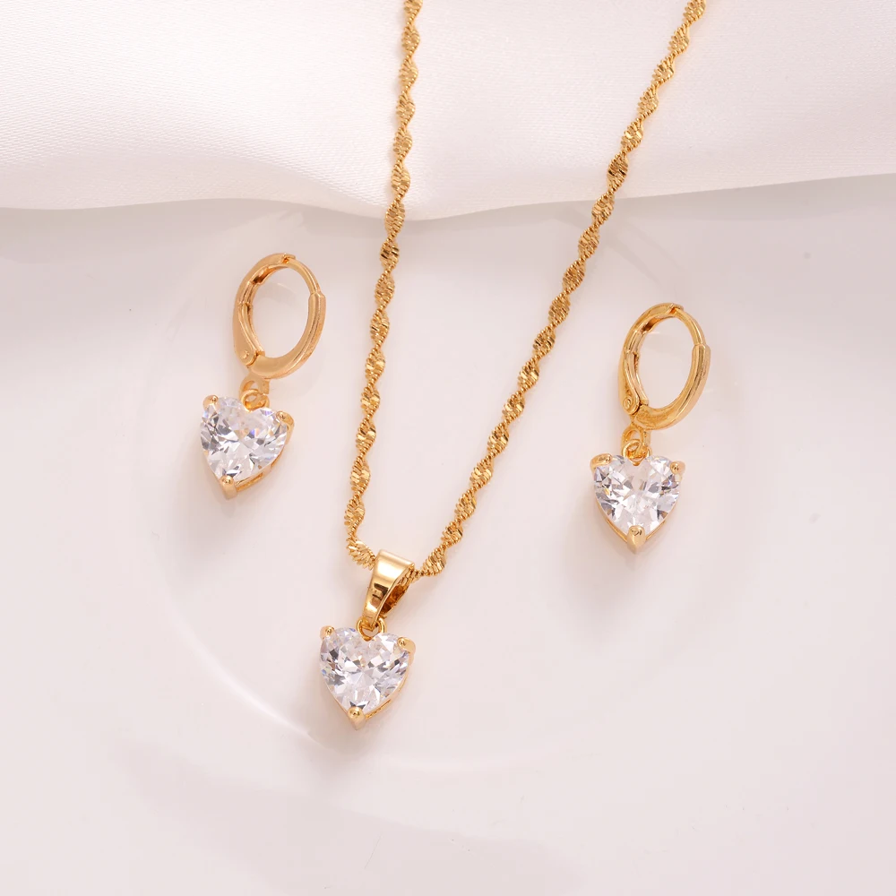 Africa Dubai gold love heart Necklace Earring Set Women Party Gift Jewelry Sets bridal party gift DIY charms girls kid Jewelry
Africa Dubai gold love heart Necklace Earring Set Women Party Gift Jewelry Sets bridal party gift DIY charms girls kid Jewelry