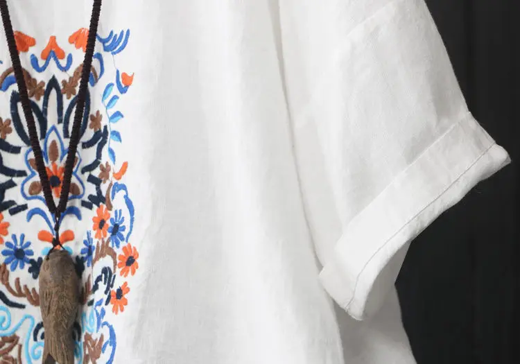 style retro embroidered disc button V-neck short-sleeved cotton and linen plus size slimming women's loose ethnic style blouse
style retro embroidered disc button V-neck short-sleeved cotton and linen plus size slimming women's loose ethnic style blouse