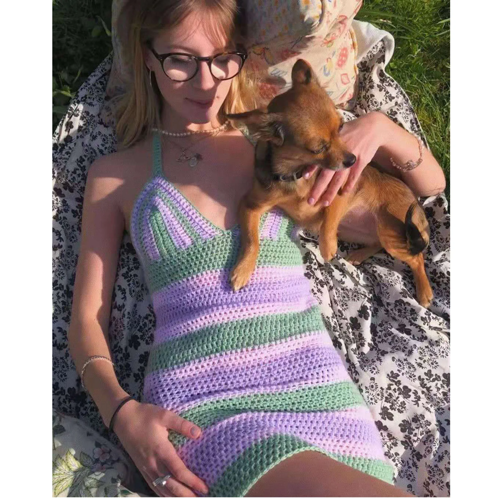 40# Striped Camisole Knitted Dress Women Sexy V-neck Sleeveless Tank Tops Summer Dress 2021 Holiday Open Back Dresses Vestidos
40# Striped Camisole Knitted Dress Women Sexy V-neck Sleeveless Tank Tops Summer Dress 2021 Holiday Open Back Dresses Vestidos