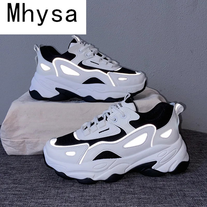 Women's Sneakers Sports Shoes Off White Female Vulcanize Shoes Round Toe Platform Women's Shoes 2021 Autumn New Running Shoe
Women's Sneakers Sports Shoes Off White Female Vulcanize Shoes Round Toe Platform Women's Shoes 2021 Autumn New Running Shoe