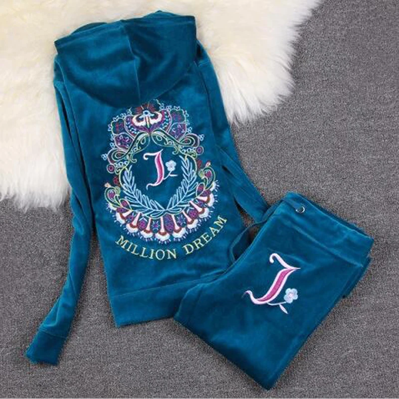 Spring / Fall / 2021 Women'S Brand Velvet Fabric Tracksuits Velour Suit Women Track Suit Hoodies And Pants
Spring / Fall / 2021 Women'S Brand Velvet Fabric Tracksuits Velour Suit Women Track Suit Hoodies And Pants