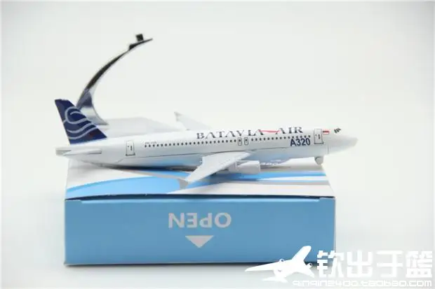 16cm Airplane Model with Landing Gears Airbus A320 Batavia Airlines Aircraft Model Aviation Collection Toys for Children 1:400
16cm Airplane Model with Landing Gears Airbus A320 Batavia Airlines Aircraft Model Aviation Collection Toys for Children 1:400