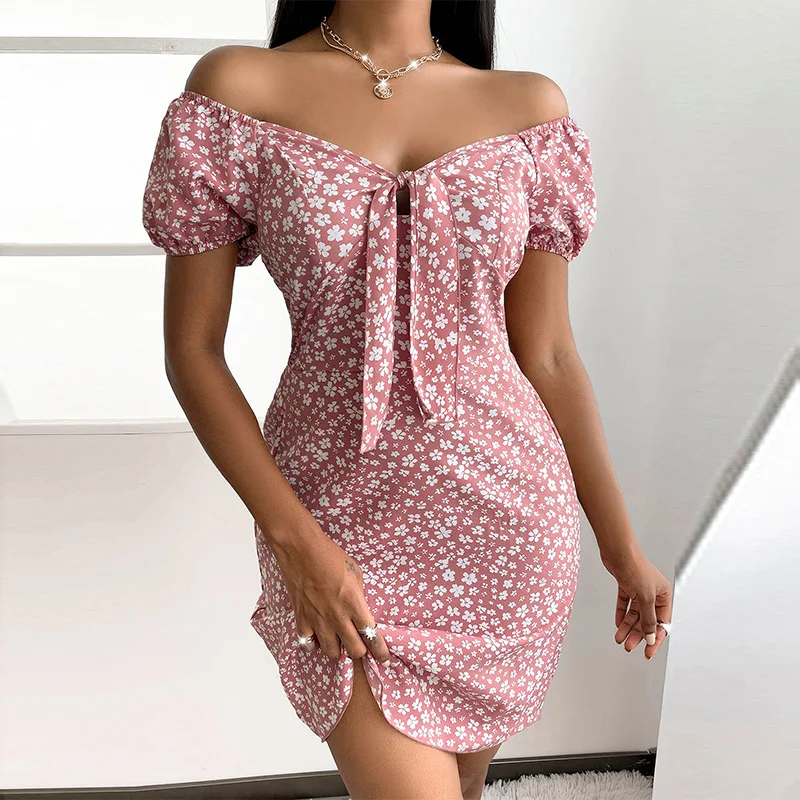 Summer New Women Popular Floral Print Dress Lady Elegant Lace-up Backless A-Line Dress Fashion V-Neck Short Sleeve Mini Dresses
Summer New Women Popular Floral Print Dress Lady Elegant Lace-up Backless A-Line Dress Fashion V-Neck Short Sleeve Mini Dresses