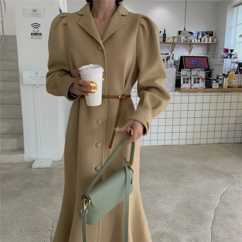 2021 winter fashion women Puff sleeve wool coat female Korean new product ins retro fishtail buckle double-sided woolen coat
2021 winter fashion women Puff sleeve wool coat female Korean new product ins retro fishtail buckle double-sided woolen coat