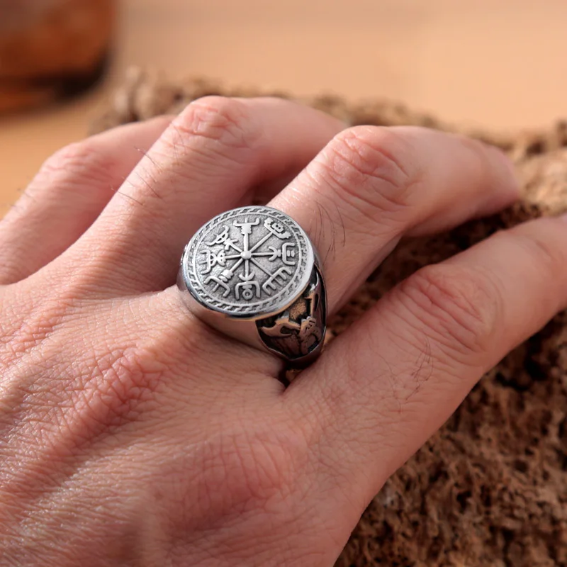 Vintage Viking Compass Ring For Men Fashion Punk Stainless Steel Nordic Double Axe Totem Viking Ring Biker Amulet Jewelry Gift
Vintage Viking Compass Ring For Men Fashion Punk Stainless Steel Nordic Double Axe Totem Viking Ring Biker Amulet Jewelry Gift