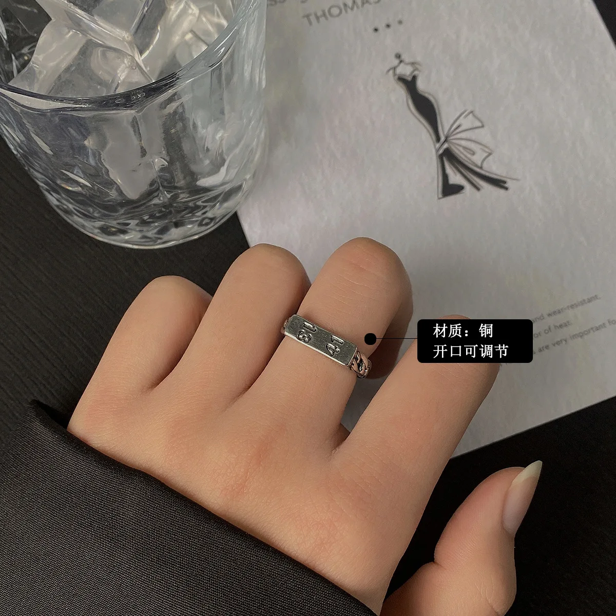 personality retro niche open ring adjustable heart-shaped index finger ring men and women couple bracelets wholesale
personality retro niche open ring adjustable heart-shaped index finger ring men and women couple bracelets wholesale