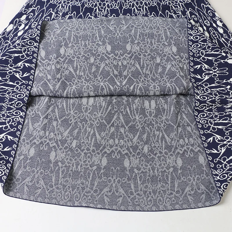 2020 Vintage A-line Dress O-neck Knitted Sleeveless Summer Slim Elegant Dress Runway Designer Party High Quality Jacquard Dress 
2020 Vintage A-line Dress O-neck Knitted Sleeveless Summer Slim Elegant Dress Runway Designer Party High Quality Jacquard Dress