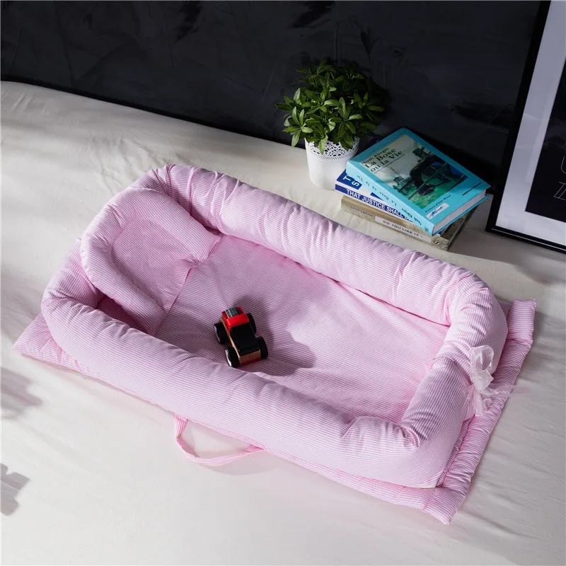 Cotton Newborn Baby Nest Bed Portable Crib Travel Bed Multifunctional Foldable Infant Bassinet Bumper with Pillow Cuna De Viaje
Cotton Newborn Baby Nest Bed Portable Crib Travel Bed Multifunctional Foldable Infant Bassinet Bumper with Pillow Cuna De Viaje
