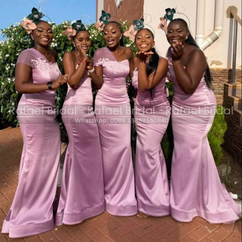 Shiny Silver Sequined Bridesmaid Dresses With Side Split Pink Satin Boat Neck Plus Size Women Long Wedding Party Dress
Shiny Silver Sequined Bridesmaid Dresses With Side Split Pink Satin Boat Neck Plus Size Women Long Wedding Party Dress