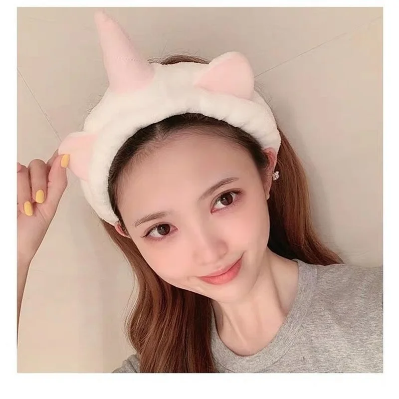 Korean Cartoon Cute Unicorn Face Wash Headband Simple Makeup Net Red Ladies Headdress Hair Accessories
Korean Cartoon Cute Unicorn Face Wash Headband Simple Makeup Net Red Ladies Headdress Hair Accessories