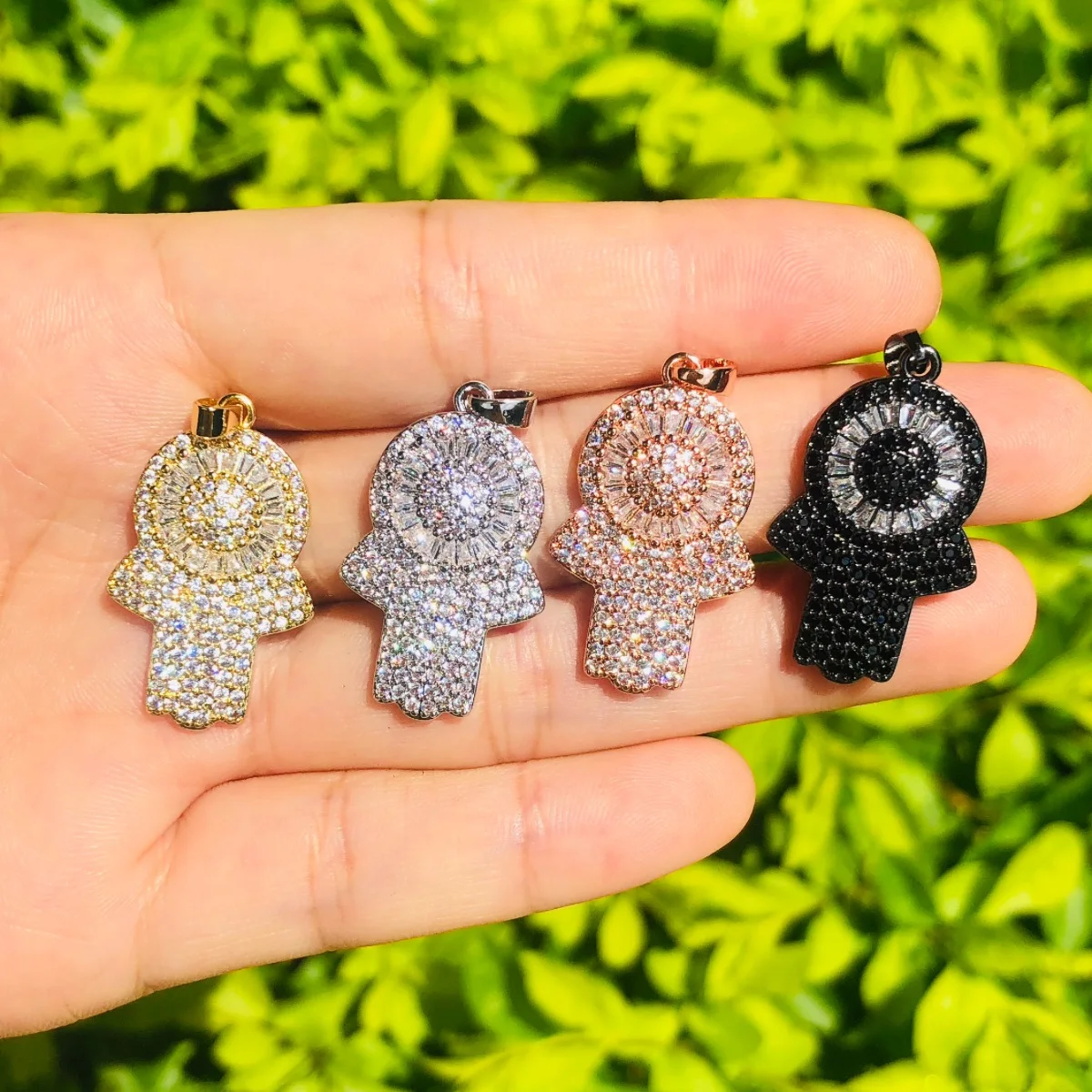 5pcs Hamsa Hand Charms Pendants Women Men Bracelets Necklace Making Cubic Zirconia Paved Gold Silver Jewelry Accessory Wholesale
5pcs Hamsa Hand Charms Pendants Women Men Bracelets Necklace Making Cubic Zirconia Paved Gold Silver Jewelry Accessory Wholesale