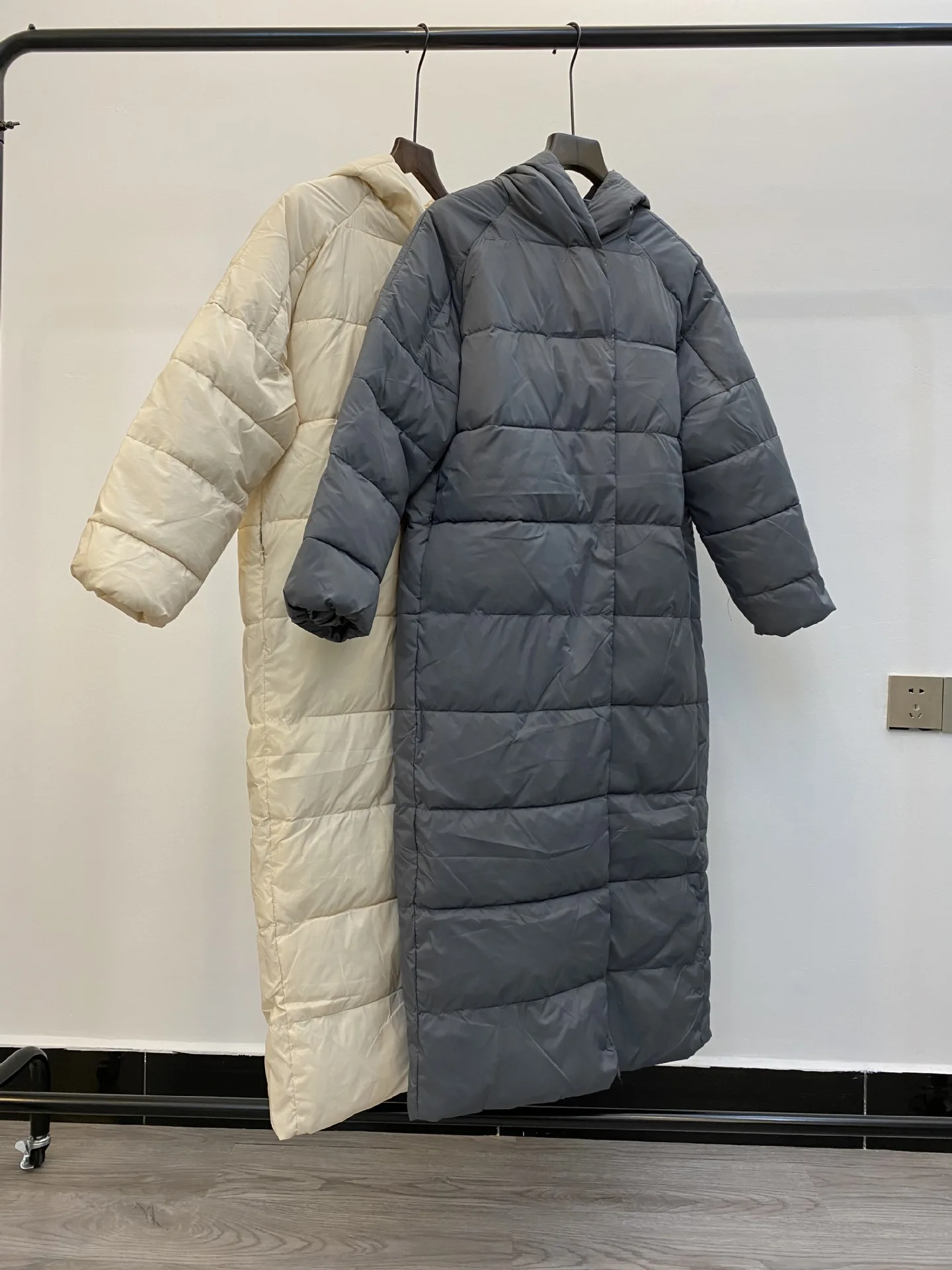 Plus Size Casacas Hooded Overcoat Long Coat Female Korean Vintage Warm Parka Feminina Cotton Jacket Bread Clothes Women Tops SD6
Plus Size Casacas Hooded Overcoat Long Coat Female Korean Vintage Warm Parka Feminina Cotton Jacket Bread Clothes Women Tops SD6
