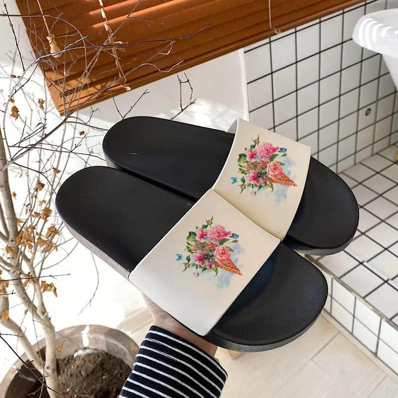 Flowers Aesthetic Women's Beach Slippers Female Summer Slides Fashion Flip Flop Women Ladies Non-slip Slippers
Flowers Aesthetic Women's Beach Slippers Female Summer Slides Fashion Flip Flop Women Ladies Non-slip Slippers
