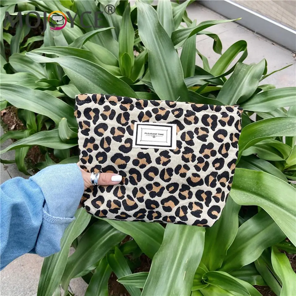 Fashion Women Animal Pattern Clutch Portable Canvas Travel Small Washing Cosmetic Bags Waterproof Zipper Organizer Beauty Case
Fashion Women Animal Pattern Clutch Portable Canvas Travel Small Washing Cosmetic Bags Waterproof Zipper Organizer Beauty Case