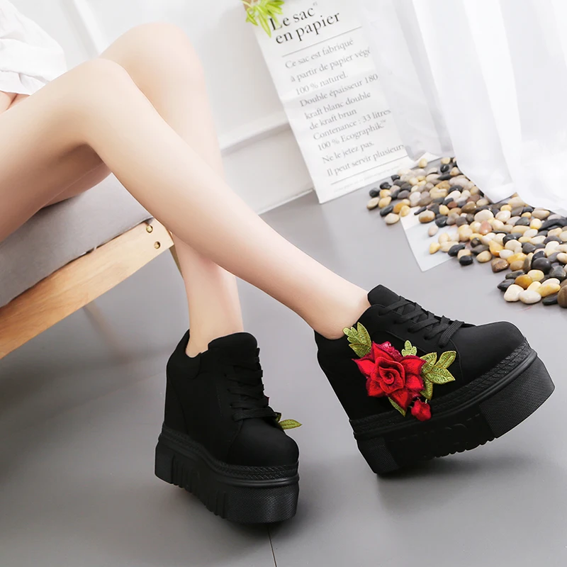 Fashion Women Chunky Platform Sneakers Ladies Embroidery Rose Wedges Casual Shoes Woman Breathable Comfortable Canvas Shoes
Fashion Women Chunky Platform Sneakers Ladies Embroidery Rose Wedges Casual Shoes Woman Breathable Comfortable Canvas Shoes