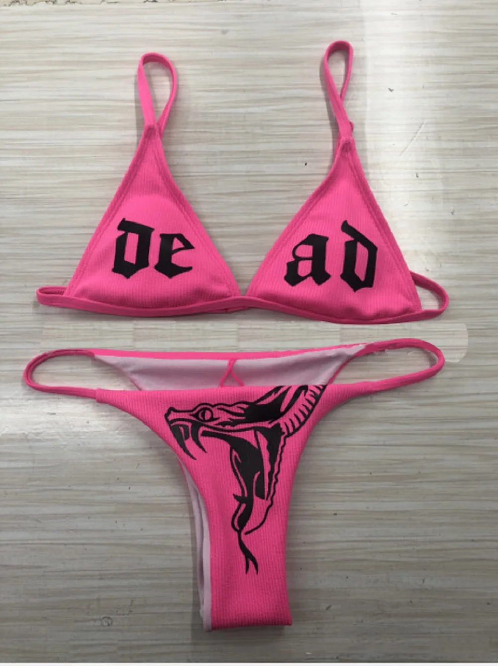 newest arrival Women's Sexy Pattern Printing Bikini Sleeveless Sling Tops Briefs Swimsuit Classic Bare Midriff Two-pieces Set
newest arrival Women's Sexy Pattern Printing Bikini Sleeveless Sling Tops Briefs Swimsuit Classic Bare Midriff Two-pieces Set