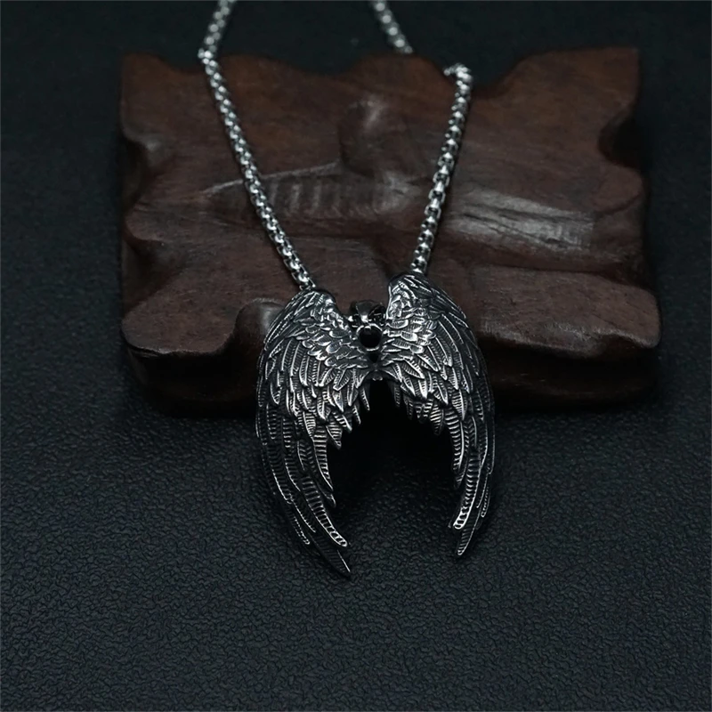 2021 New vintage angel and devil wings men's pendant necklace Trendy punk personality hip-hop men's necklace Jewelry wholesale
2021 New vintage angel and devil wings men's pendant necklace Trendy punk personality hip-hop men's necklace Jewelry wholesale