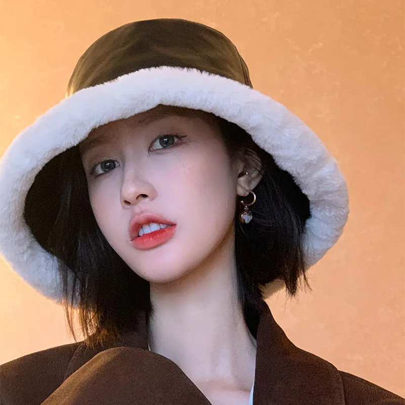 2021 Autumn Winter Bucket Hats Women PU leather Panama Hat Thick Warm Plush Fisherman Cap For Girl crimping Basin Hat kapelusz
2021 Autumn Winter Bucket Hats Women PU leather Panama Hat Thick Warm Plush Fisherman Cap For Girl crimping Basin Hat kapelusz