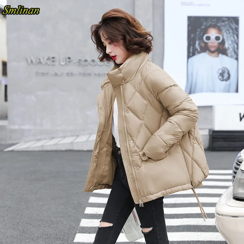 Winter Loose Short Jacket Women Overcoat Plus Size Casual Stand Collar Parkas Mujer Thick Cotton Padded Bubble Coat Woman Jacket
Winter Loose Short Jacket Women Overcoat Plus Size Casual Stand Collar Parkas Mujer Thick Cotton Padded Bubble Coat Woman Jacket