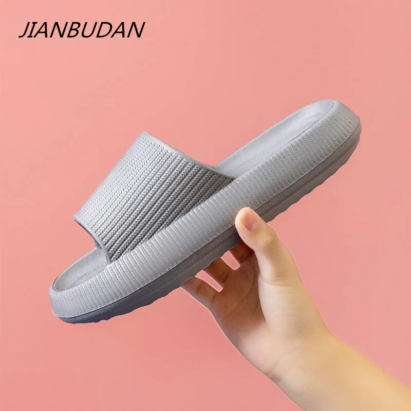 JIANBUDAN Men Thick Bottom Slippers Summer Beach EVA Soft Sole Slides Slippers Leisure Women Men Indoor Bathroom Anti-slip Shoes
JIANBUDAN Men Thick Bottom Slippers Summer Beach EVA Soft Sole Slides Slippers Leisure Women Men Indoor Bathroom Anti-slip Shoes