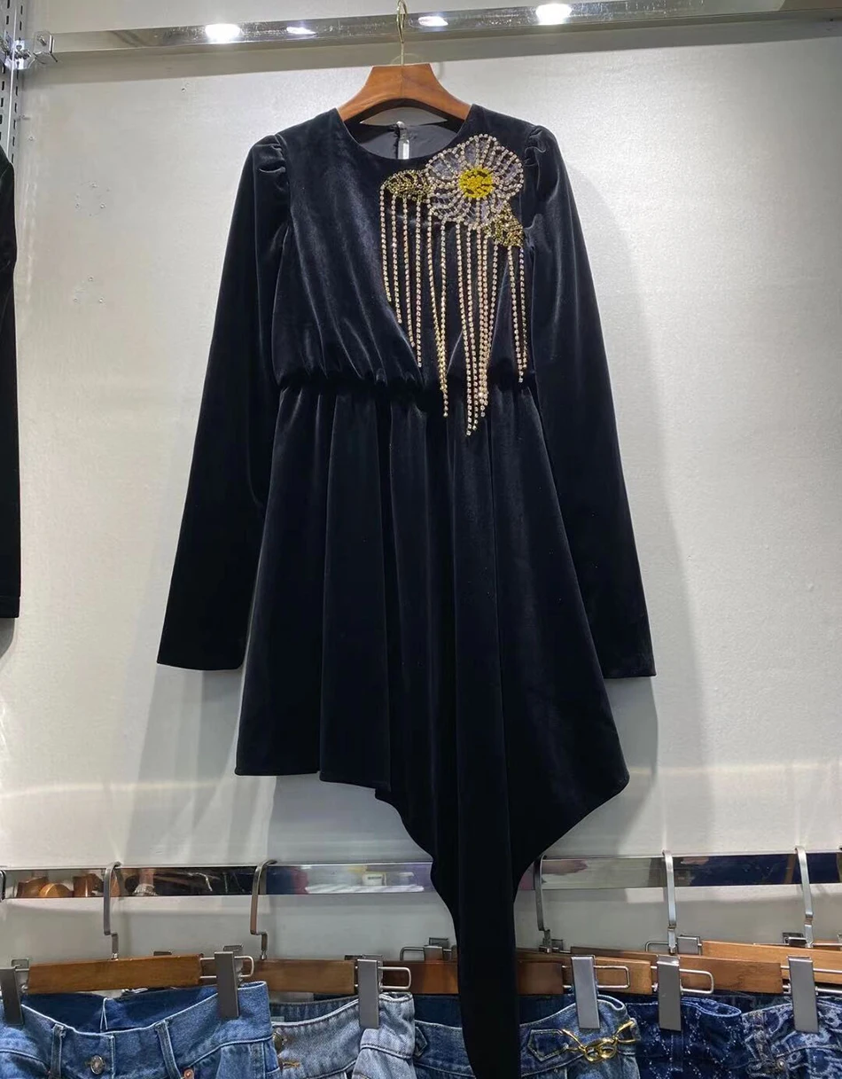 Elegant Irregular Velvet Dress Sexy Long Sleeve Hollow Diamond Tassel Celebrity Evening Party Dresses 2020 Winter New Female
Elegant Irregular Velvet Dress Sexy Long Sleeve Hollow Diamond Tassel Celebrity Evening Party Dresses 2020 Winter New Female